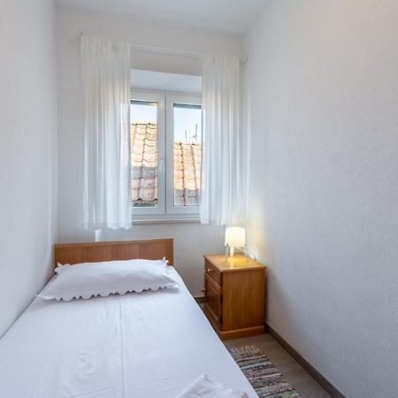 Apartments Sonja Pucisca Pokój zdjęcie